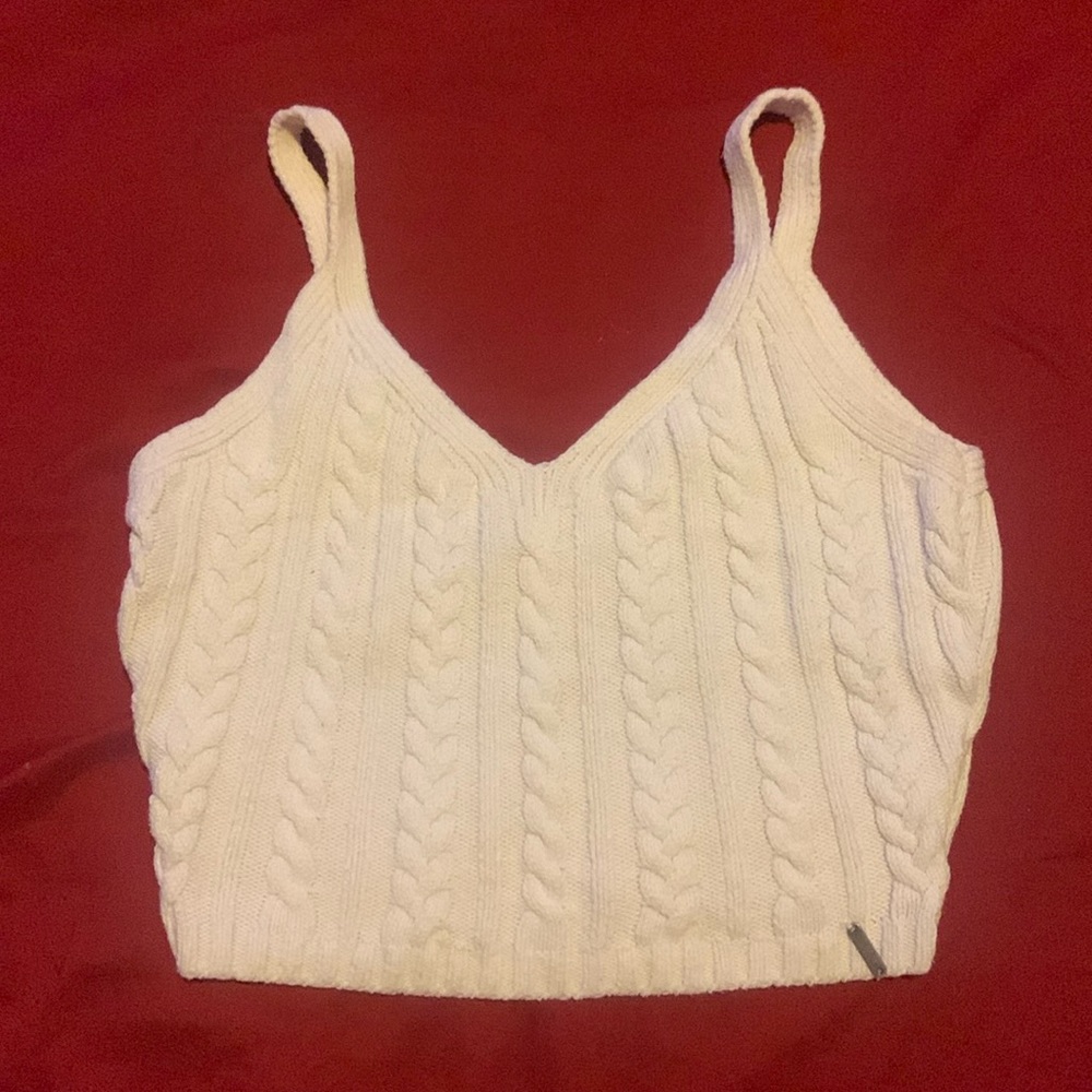 Brand, Hollister. Sweater material, crop top.